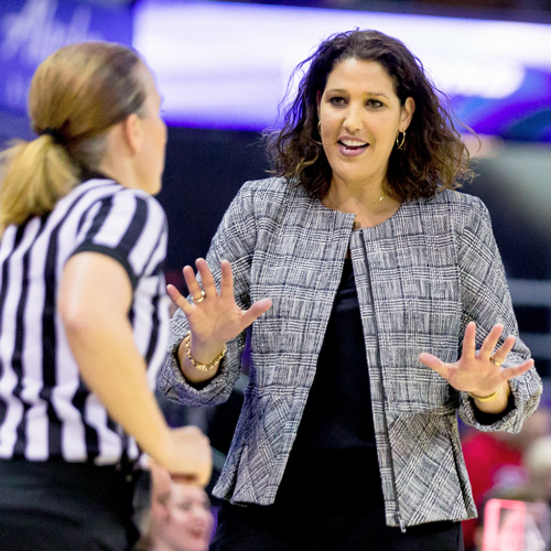 Jody Wynn talks to referee