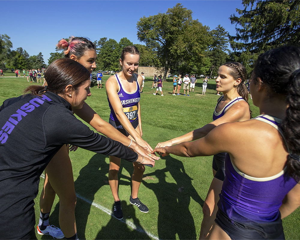 Carley with Cross Country team